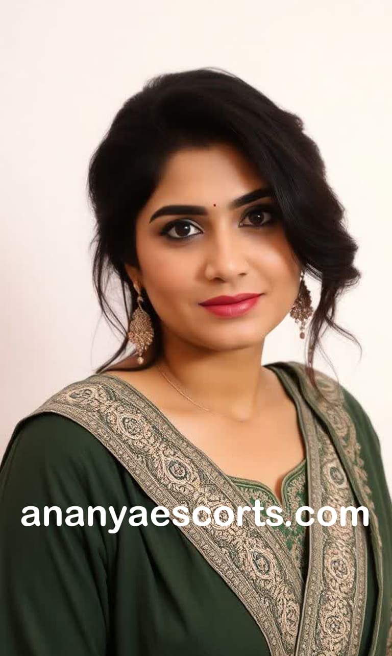 Saunda Escort Service
